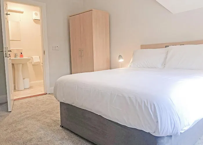 Old Court Homes - Sleeps 6 By Trident Homes